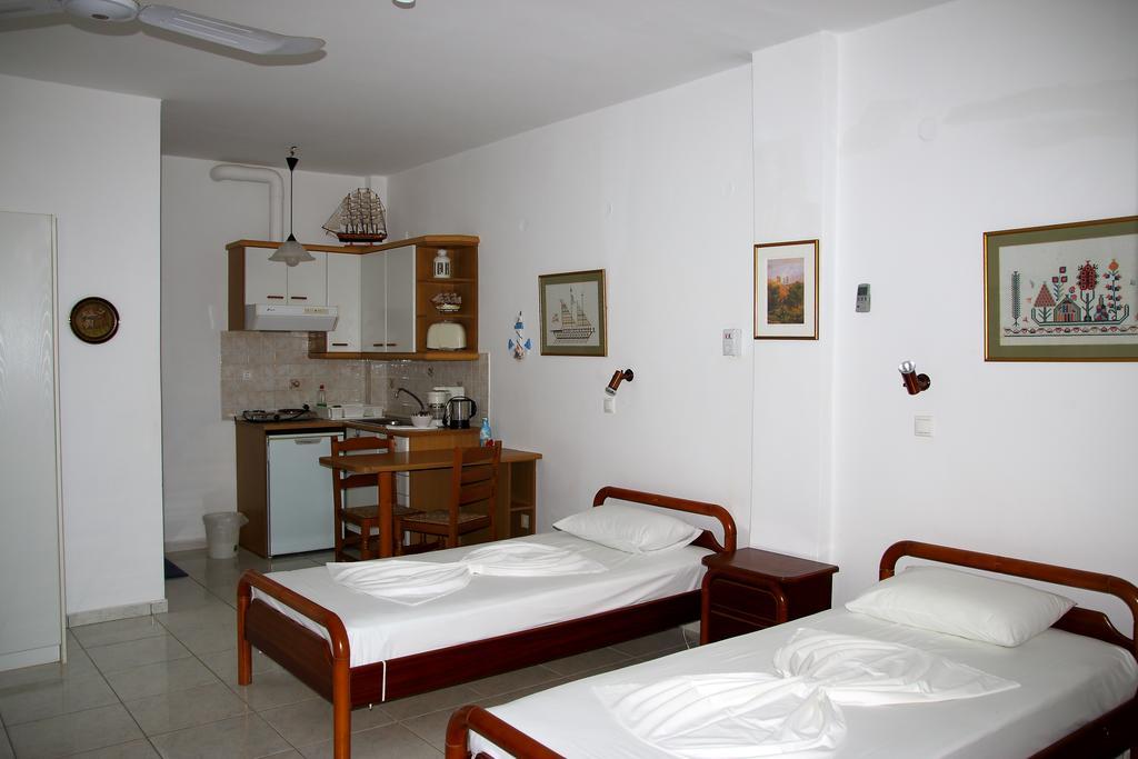 Studios Marfo Батси Номер фото