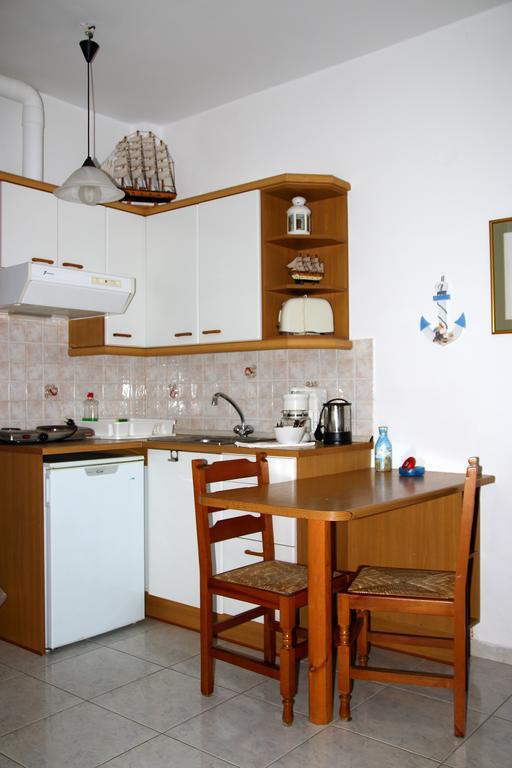Studios Marfo Батси Номер фото