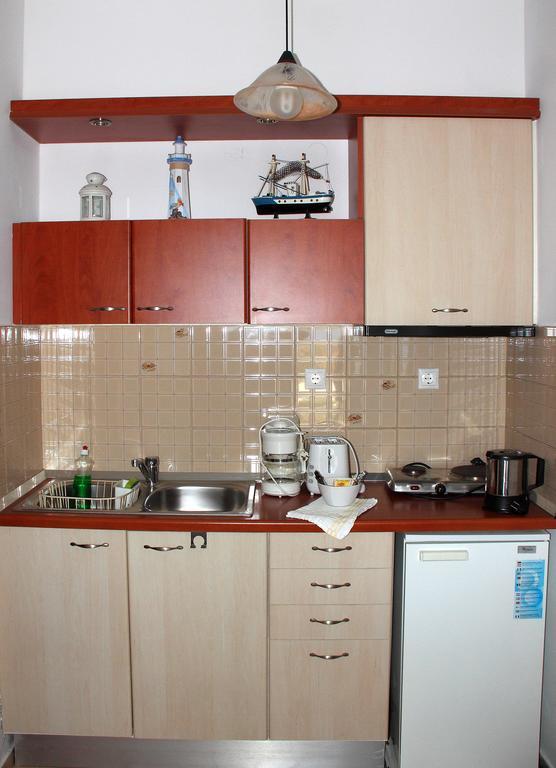 Studios Marfo Батси Номер фото